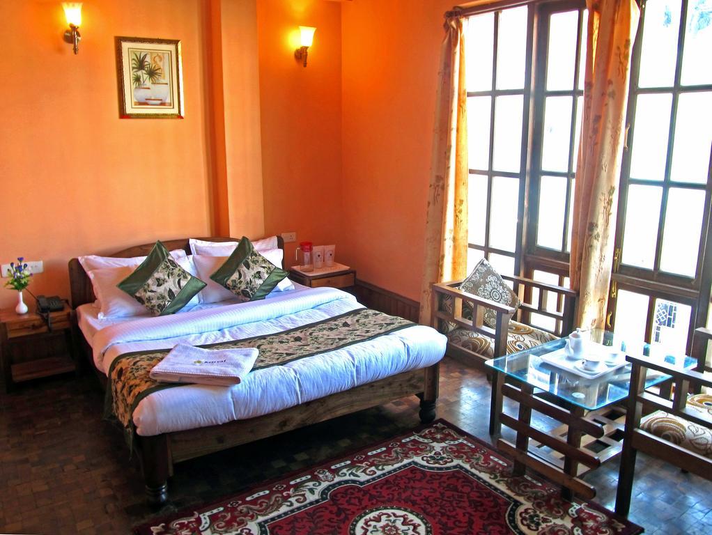 Hotel Alpine Crest Гангток Экстерьер фото