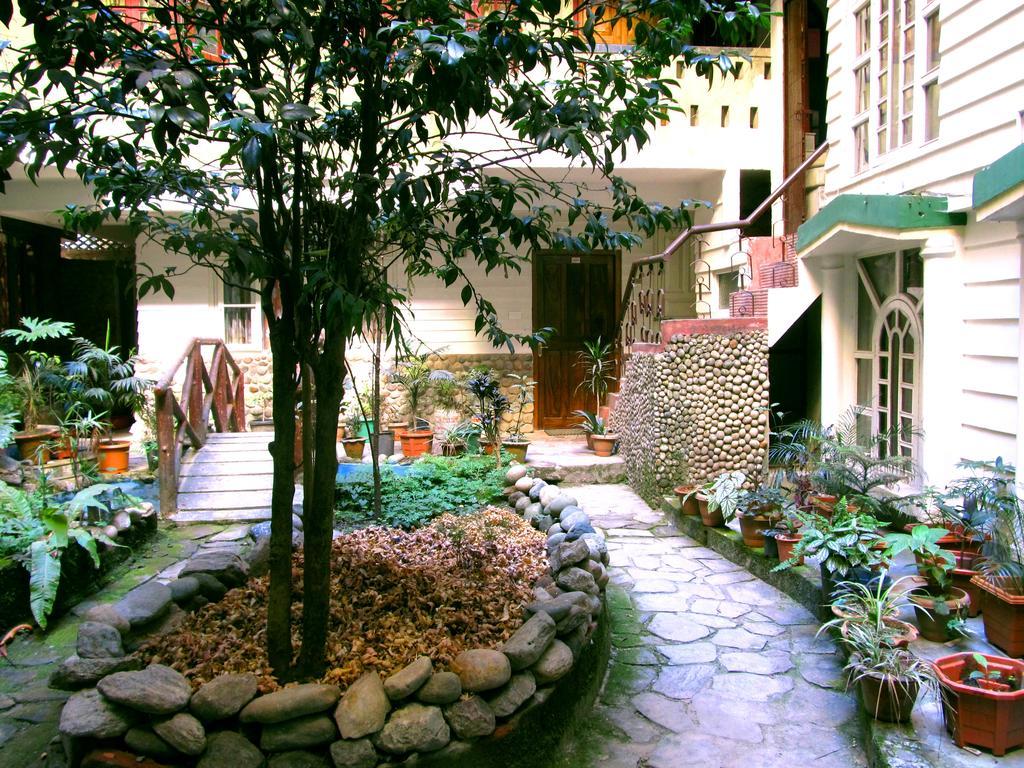 Hotel Alpine Crest Гангток Экстерьер фото